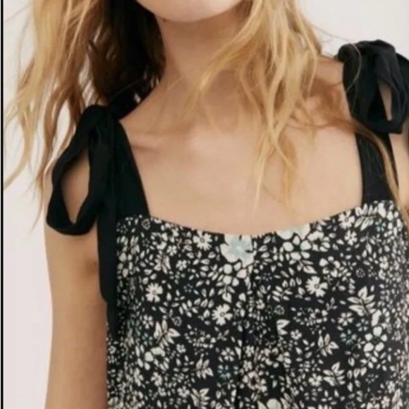 Free People Dresses & Skirts - Anthropologie Free People  Black and White Floral Blouse